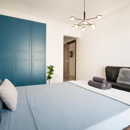 King-size Bed, Outdoor Lounge, 2 Rain Showers * Is-Swieqi