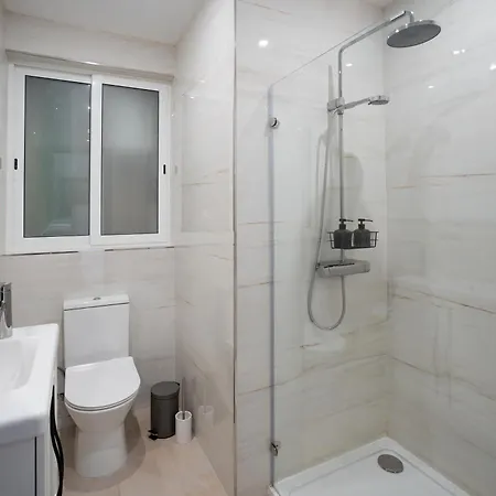 King-size Bed, Outdoor Lounge, 2 Rain Showers * Is-Swieqi